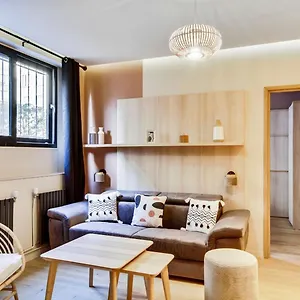 198 Emma - Superb In Appartement